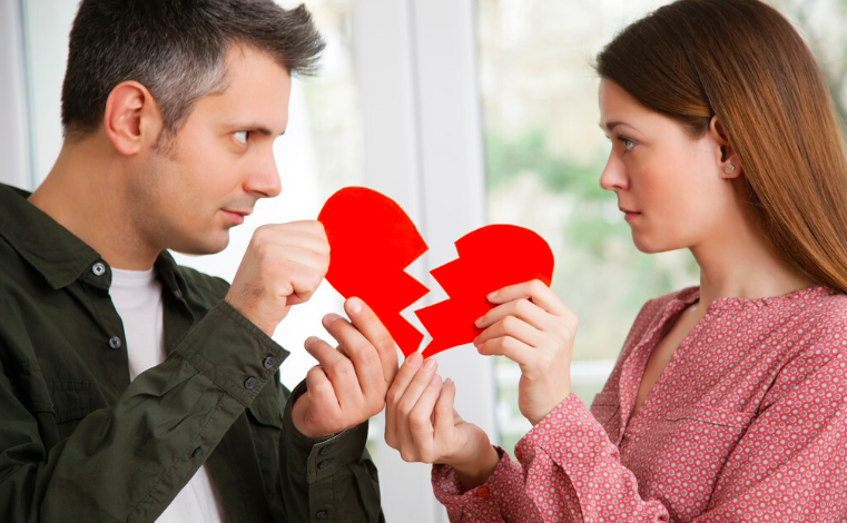 鸡西离婚如何申请财产保全冻结对方账户